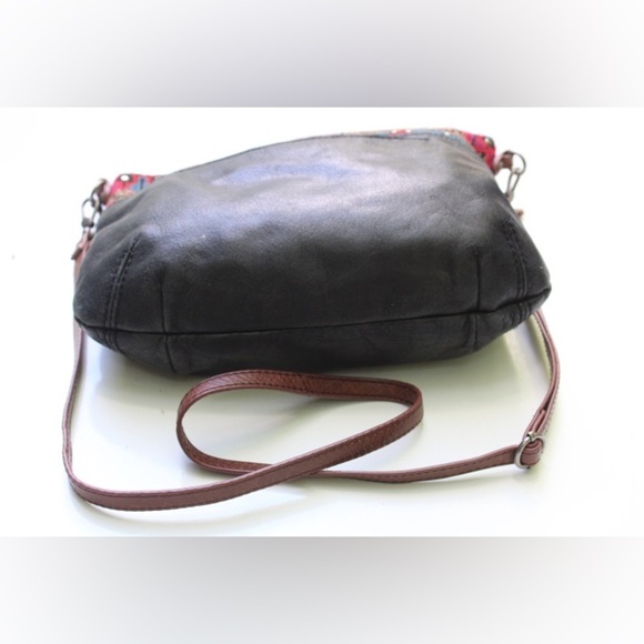 The Sak cross body bag - Picture 4 of 12